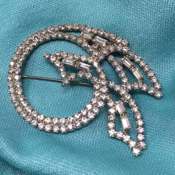 Vintage Weiss Rhinestones Crystals Brooch - Picture 8 of 10